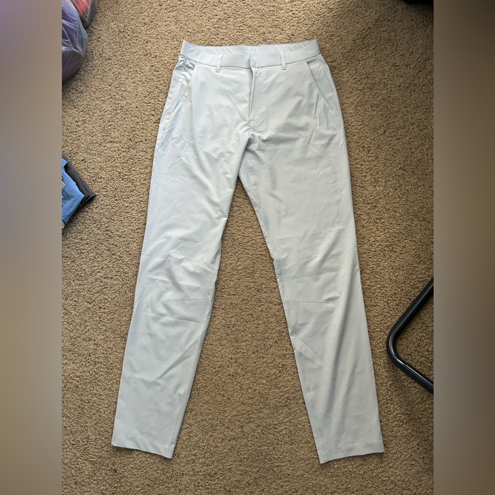 Brand new mens Fabletics “the only pant” activewear golf pant very lightweight